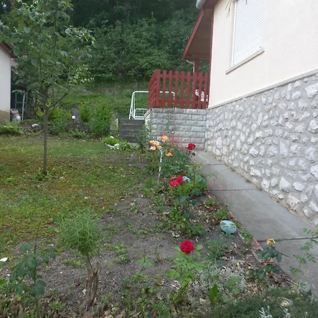 Erdőalja Casa de Férias